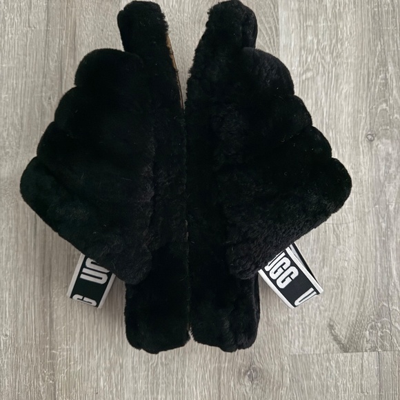 UGG Women’s Fluff Yeah Black Soft Fuzzy Slippers Size 7 - Picture 7 of 11